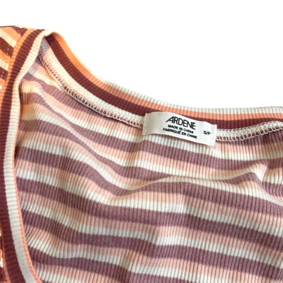 Ladies Tops, Dress,Tank, Skirt, Hat Bundle 🤍 - Picture 12 of 13